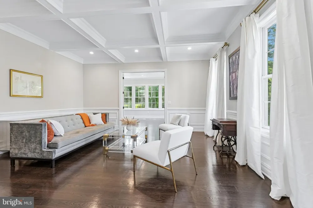 215 ELM ROAD Princeton, NJ 08540