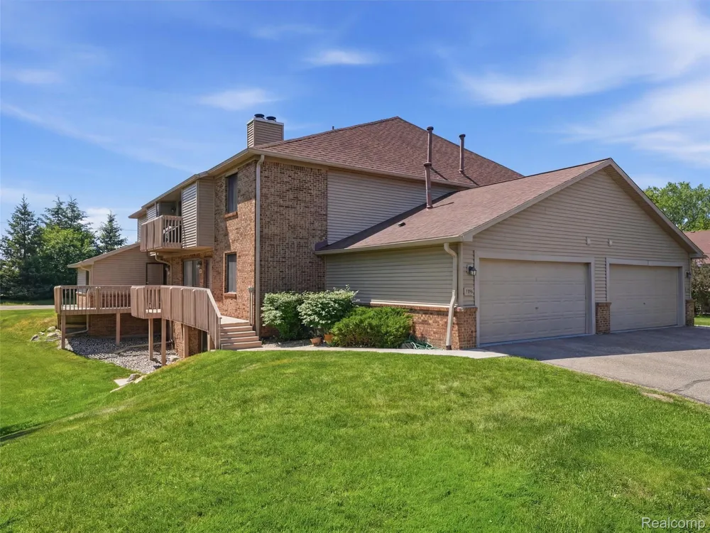 7058 Elmhurst #1 West Bloomfield Charter Township, MI 48322