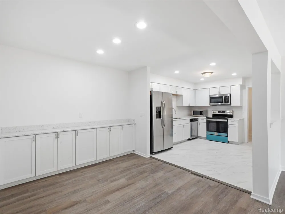 7058 Elmhurst #1 West Bloomfield Charter Township, MI 48322