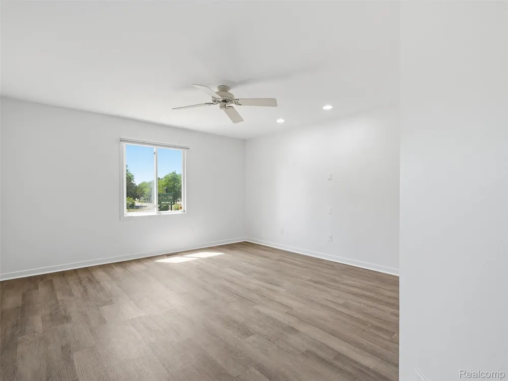 7058 Elmhurst #1 West Bloomfield Charter Township, MI 48322
