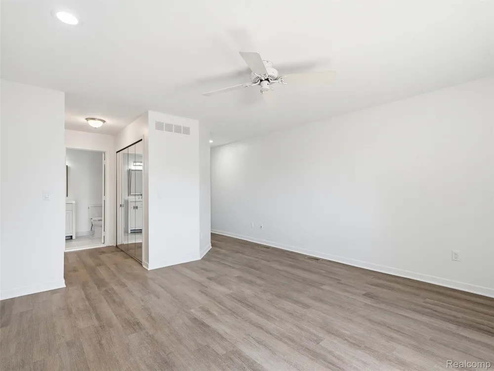 7058 Elmhurst #1 West Bloomfield Charter Township, MI 48322