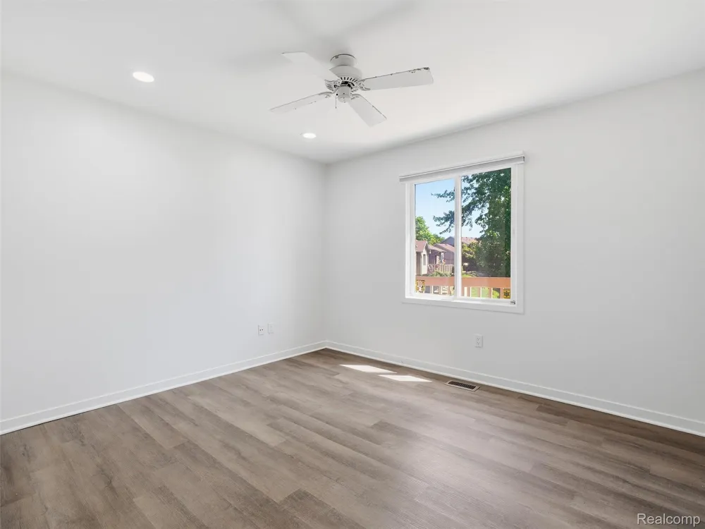 7058 Elmhurst #1 West Bloomfield Charter Township, MI 48322