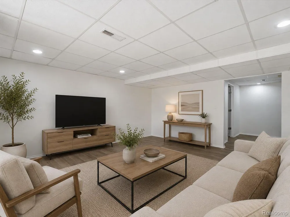 7058 Elmhurst #1 West Bloomfield Charter Township, MI 48322