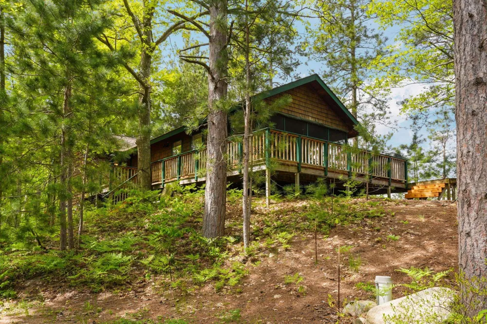 28525 Fox Pointe Trail Peaine Township, MI 49782