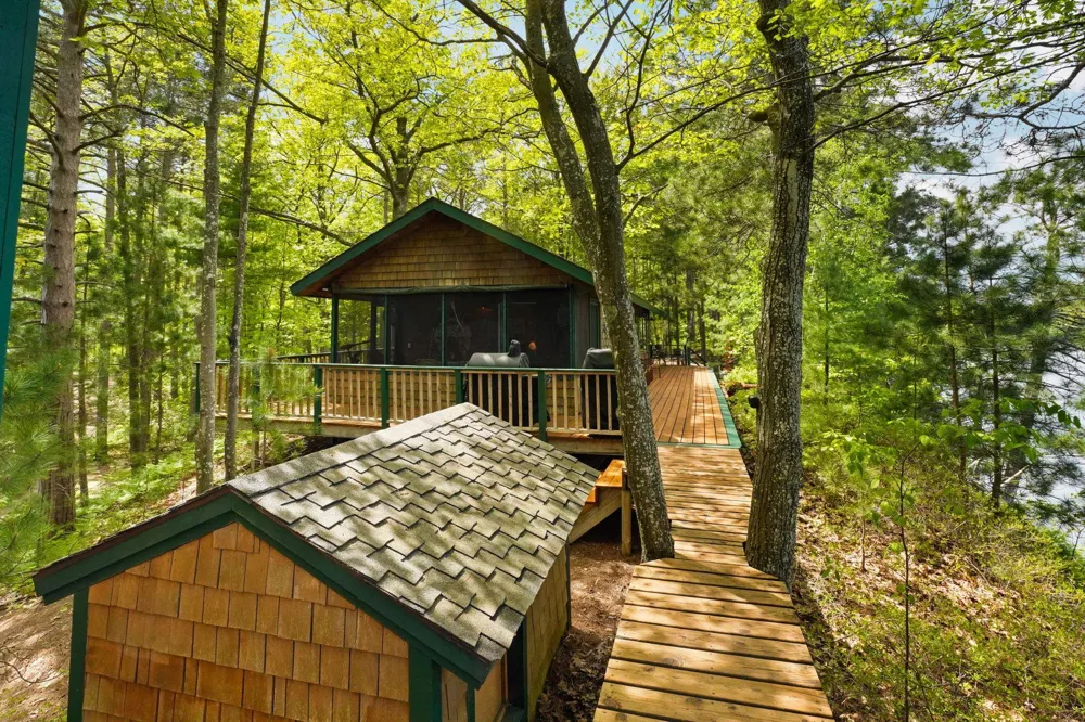 28525 Fox Pointe Trail Peaine Township, MI 49782