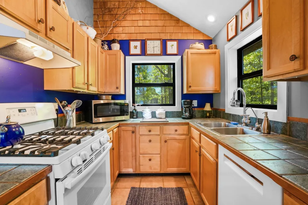 28525 Fox Pointe Trail Peaine Township, MI 49782
