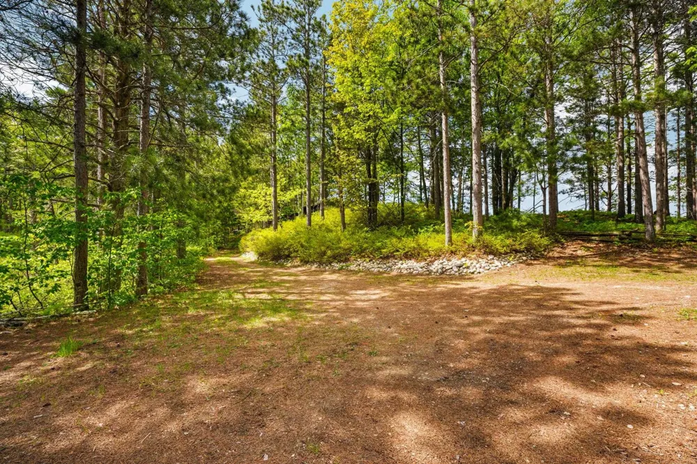 28525 Fox Pointe Trail Peaine Township, MI 49782