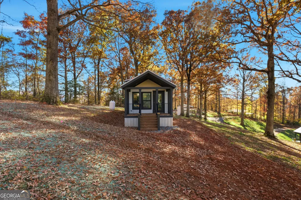 527 Saunders RD Franklin, NC 28734