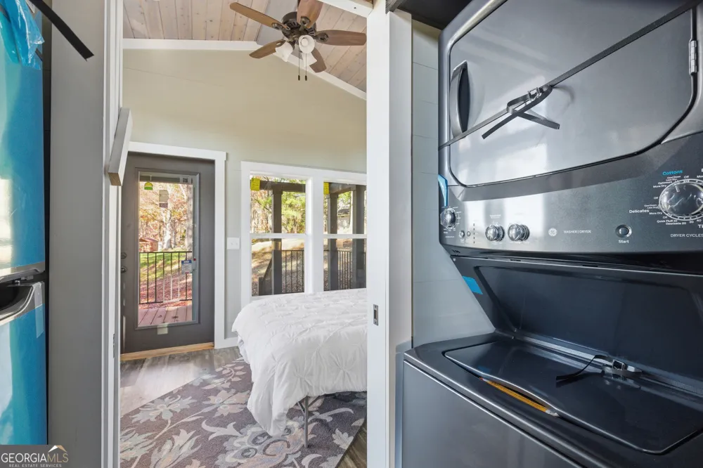 527 Saunders RD Franklin, NC 28734
