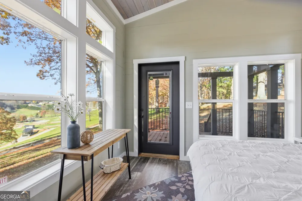 527 Saunders RD Franklin, NC 28734