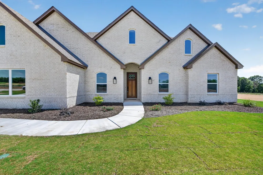 1026 Colt Road Springtown, TX 76082