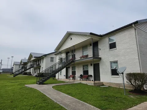 100 Lamar Street #9