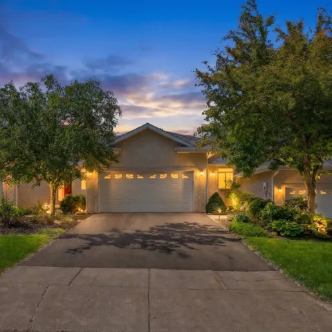 370 Mendota Road W