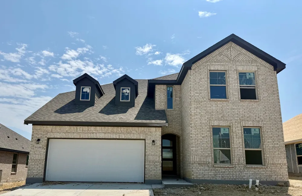 9109 Harrisburg Drive Fort Worth, TX 76036