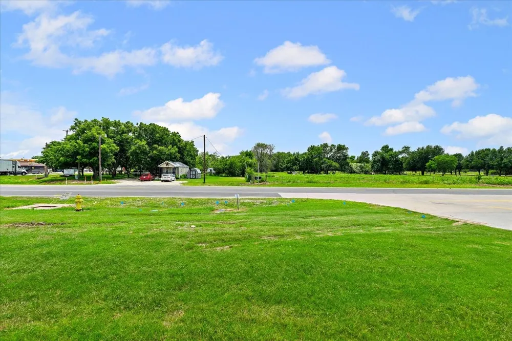 102 E Highway 31 Dawson, TX 76639