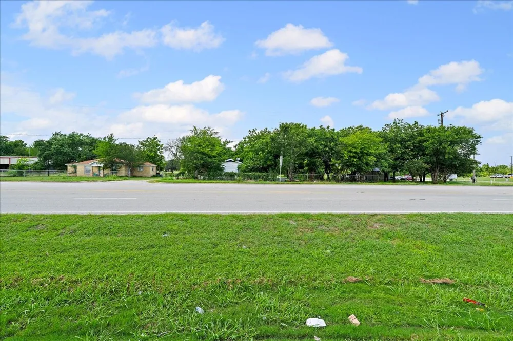 102 E Highway 31 Dawson, TX 76639