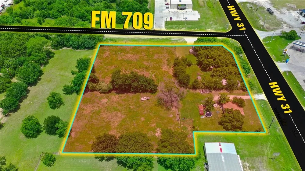 102 E Highway 31 Dawson, TX 76639