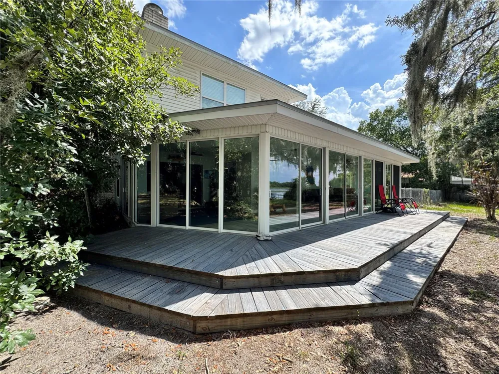 1502 LAKE JOSEPHINE DRIVE Sebring, FL 33875