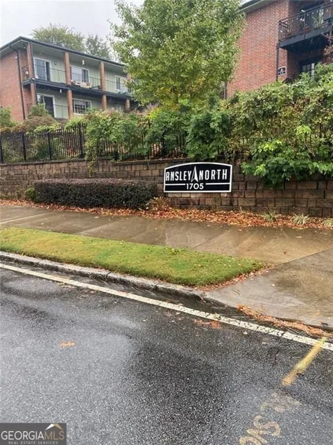 1705 Monroe DR