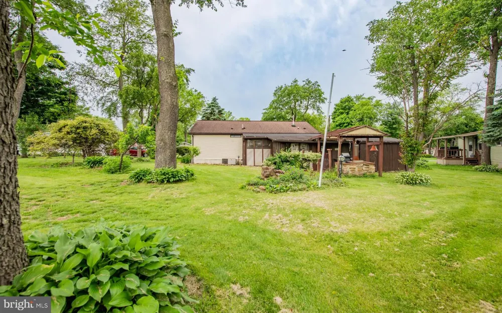 887 LAUREL CIRCLE #887 Lock Haven, PA 17745