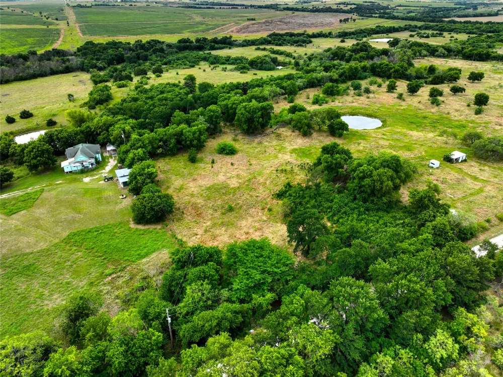 HCR 3303 E Malone, TX 76660