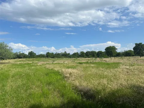 HCR 3303 E