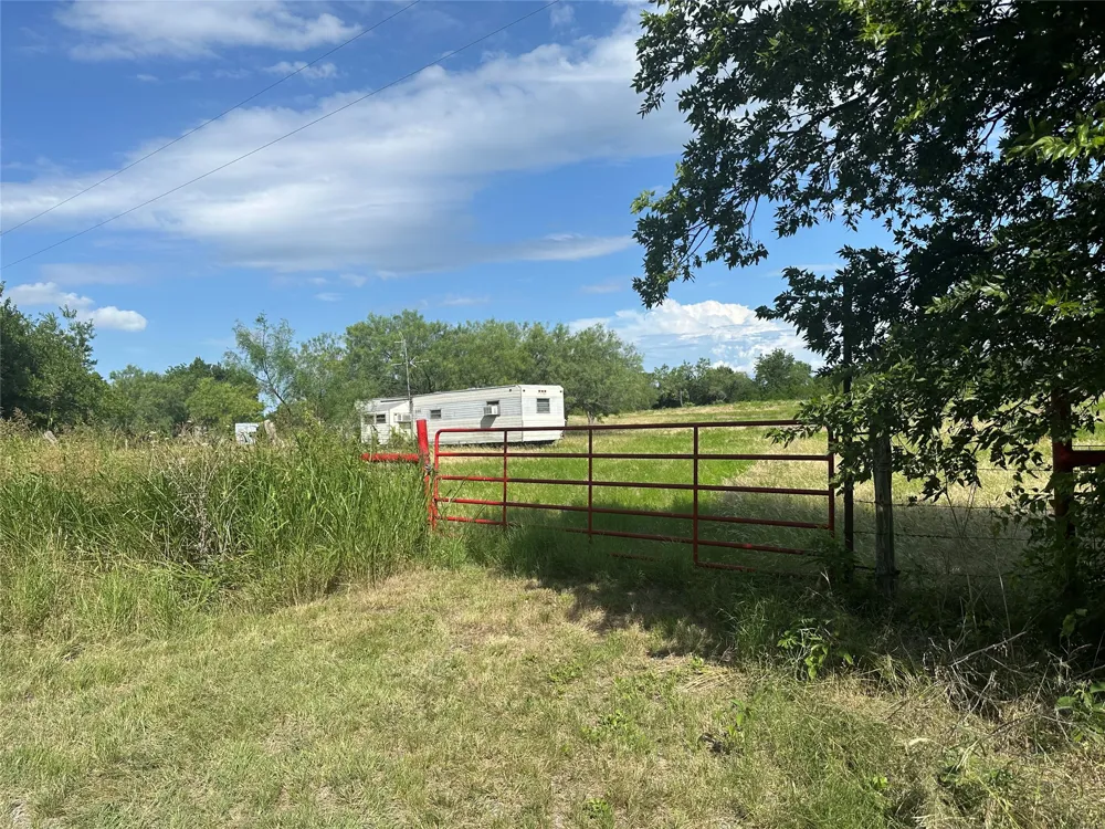 HCR 3303 E Malone, TX 76660