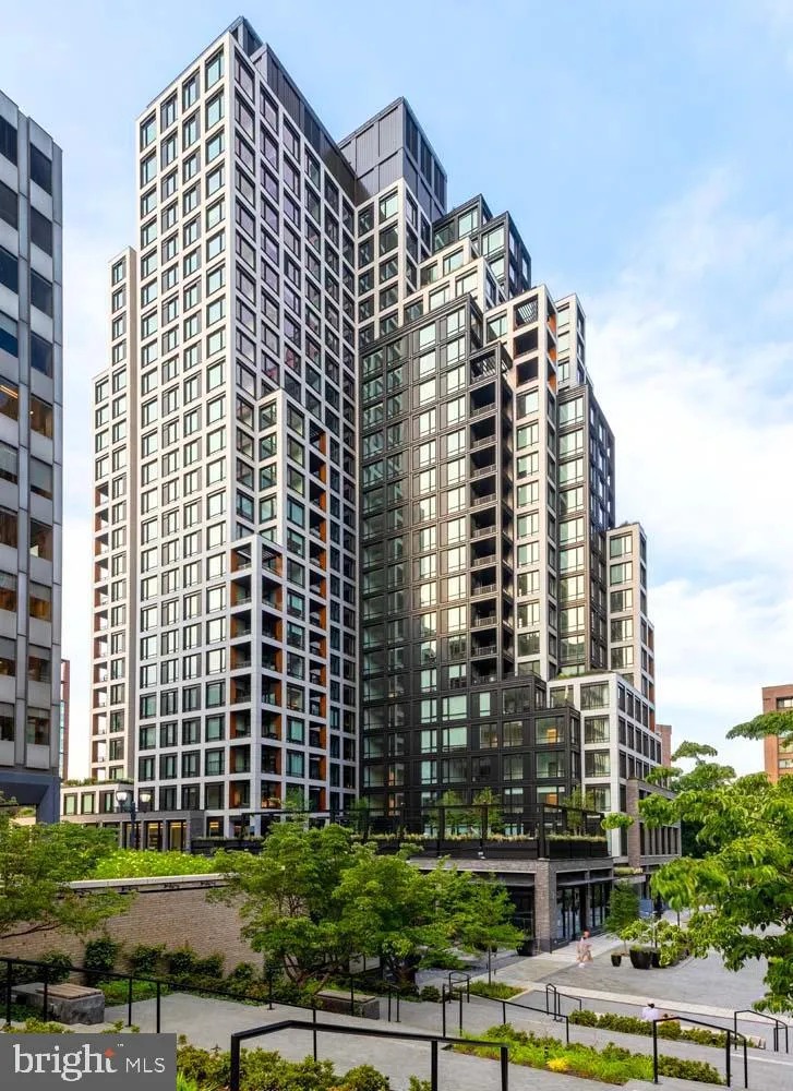 269 19TH COURT S #712 Arlington, VA 22202