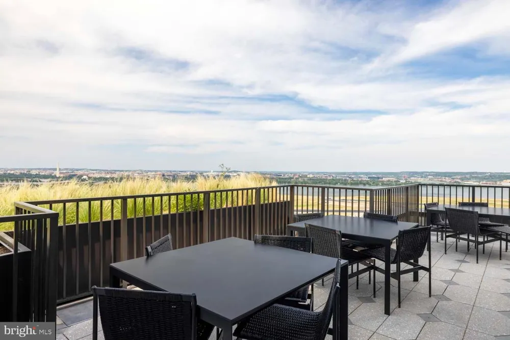 269 19TH COURT S #712 Arlington, VA 22202