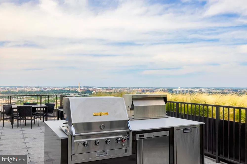 269 19TH COURT S #712 Arlington, VA 22202