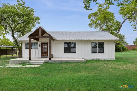 5530 US Highway 90a