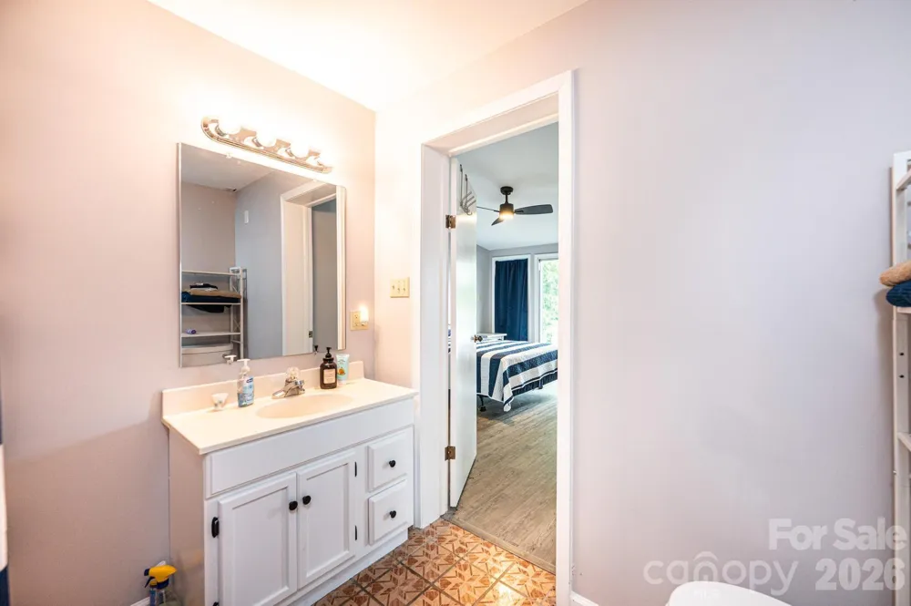 4566 Windward Lane Catawba, NC 28609