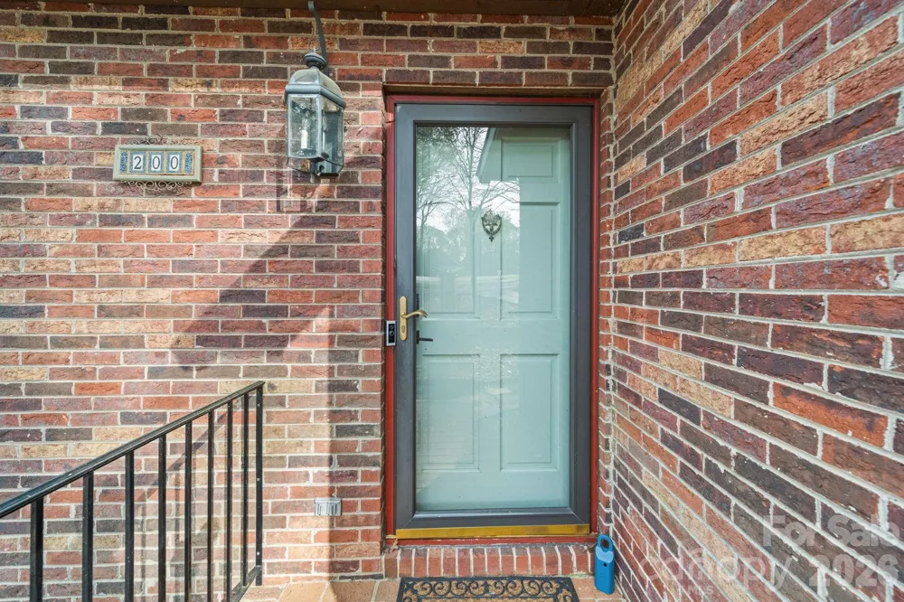 200 Maple Court Lexington, NC 27295