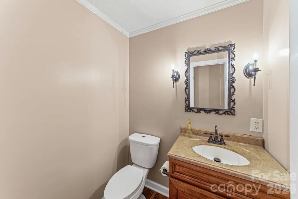 200 Maple Court Lexington, NC 27295