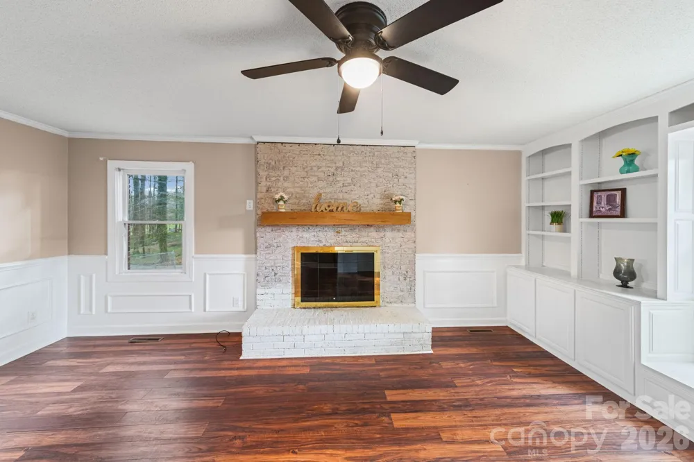 200 Maple Court Lexington, NC 27295