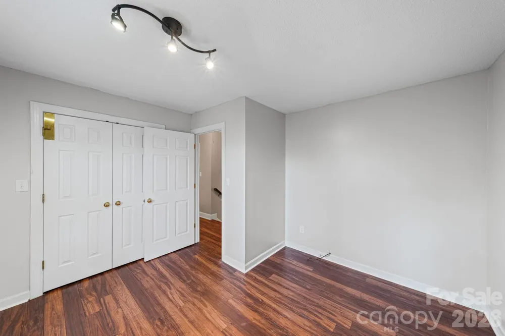 200 Maple Court Lexington, NC 27295