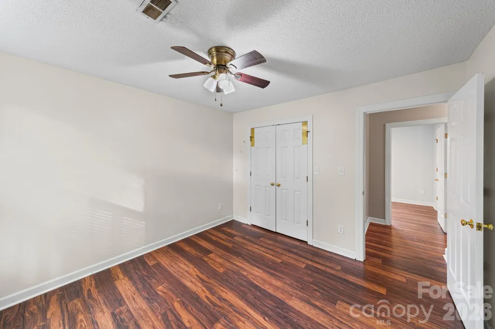 200 Maple Court Lexington, NC 27295