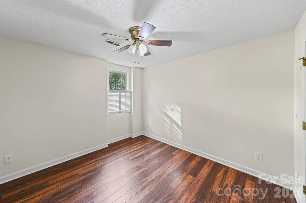 200 Maple Court Lexington, NC 27295