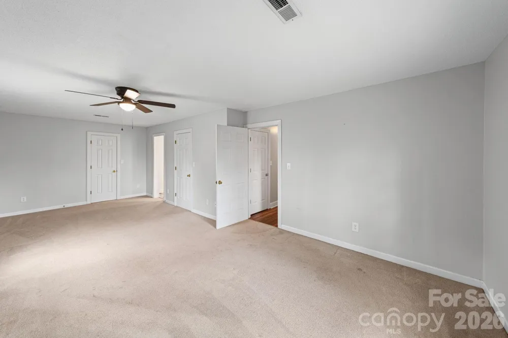 200 Maple Court Lexington, NC 27295
