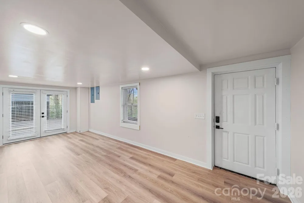200 Maple Court Lexington, NC 27295
