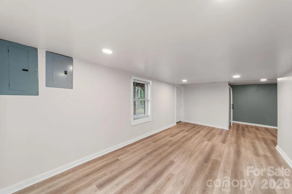 200 Maple Court Lexington, NC 27295