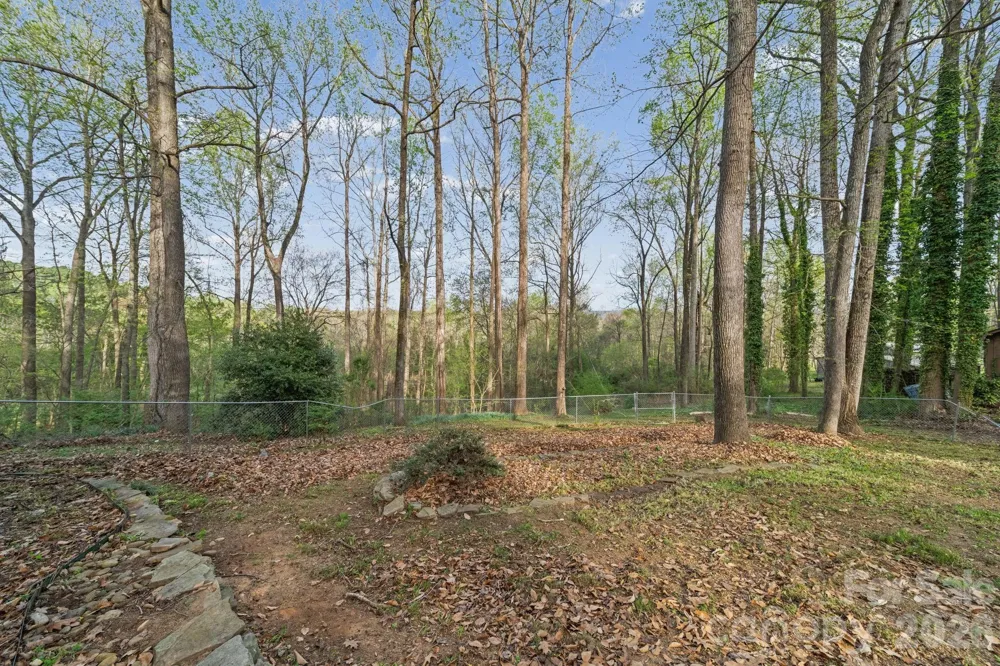 200 Maple Court Lexington, NC 27295