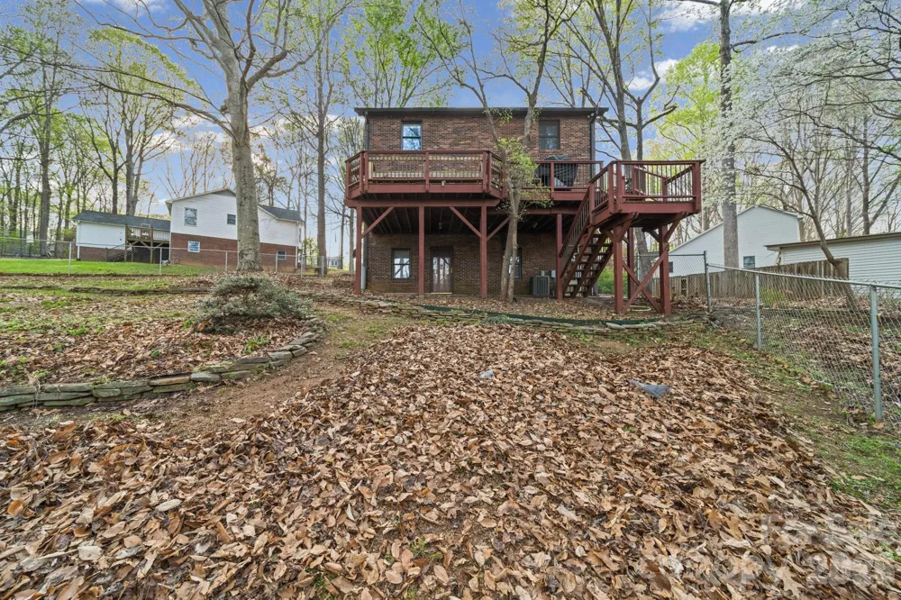 200 Maple Court Lexington, NC 27295