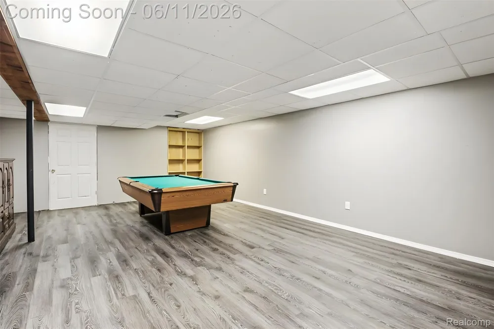 57572 Suffield Drive Washington Township, MI 48094