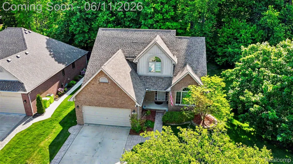 57572 Suffield Drive Washington Township, MI 48094