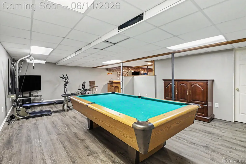 57572 Suffield Drive Washington Township, MI 48094