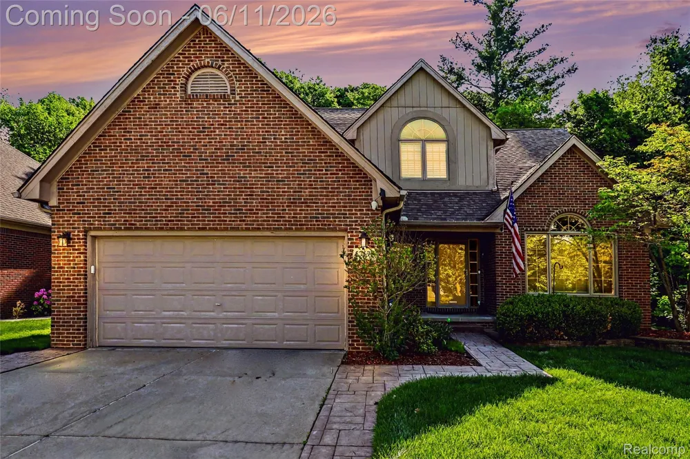 57572 Suffield Drive Washington Township, MI 48094