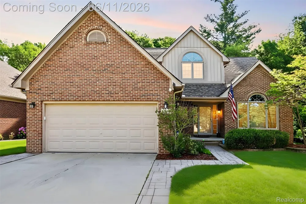 57572 Suffield Drive Washington Township, MI 48094