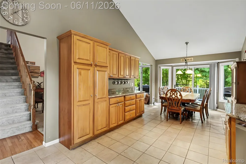 57572 Suffield Drive Washington Township, MI 48094