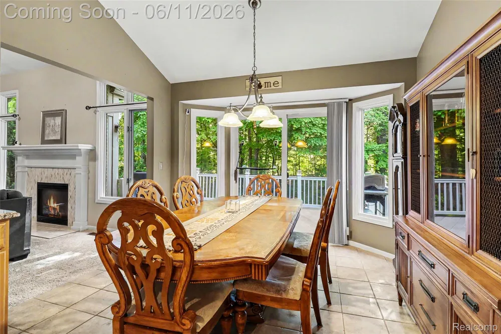 57572 Suffield Drive Washington Township, MI 48094